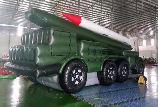 哈密部队小型导弹车