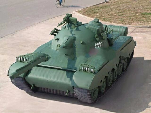 哈密坦克车
